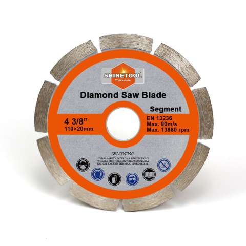 Diamond saw blade, segment type