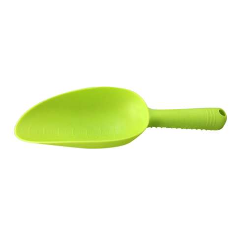 Plastic scoop